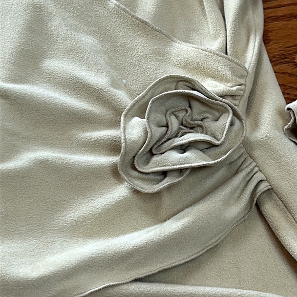 Karen Kane Lifestyle Petites chartreuse green faux wrap top. Size Large. - Picture 2 of 10